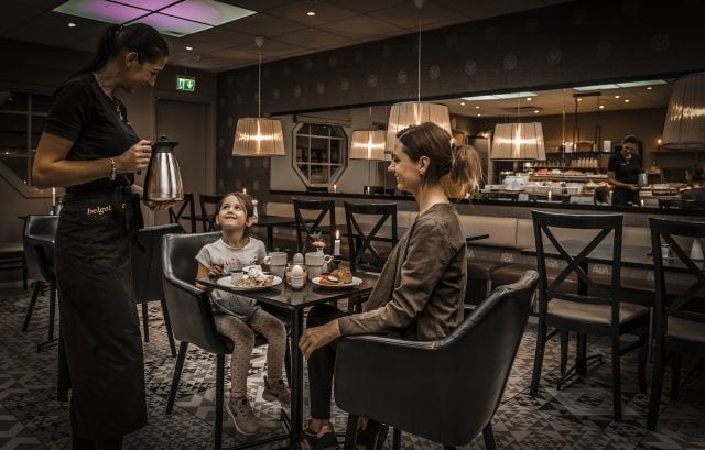 Frukost Servering Freys Lillaradmannen